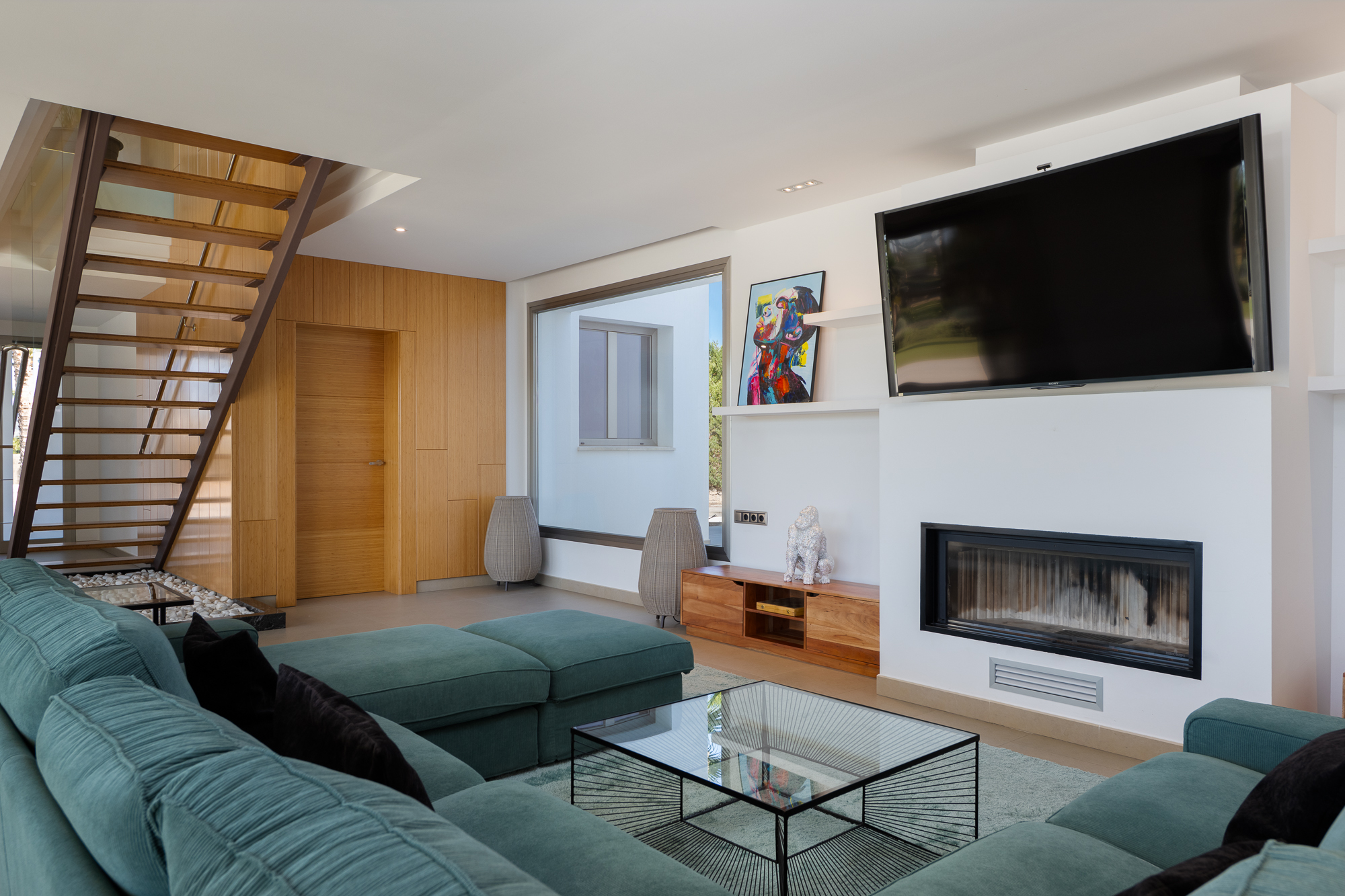 The lounge with fireplace
